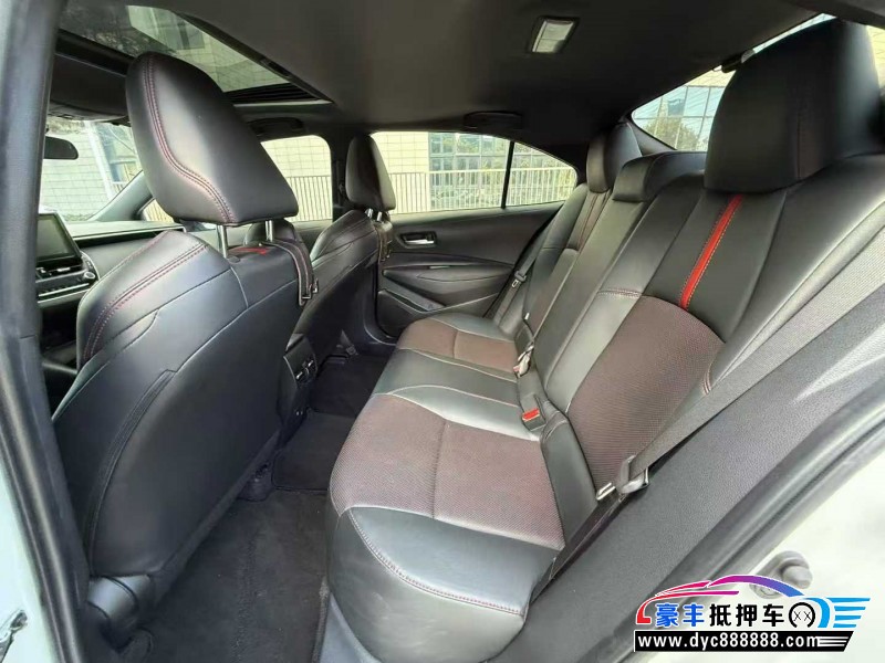 22年丰田雷凌轿车抵押车出售