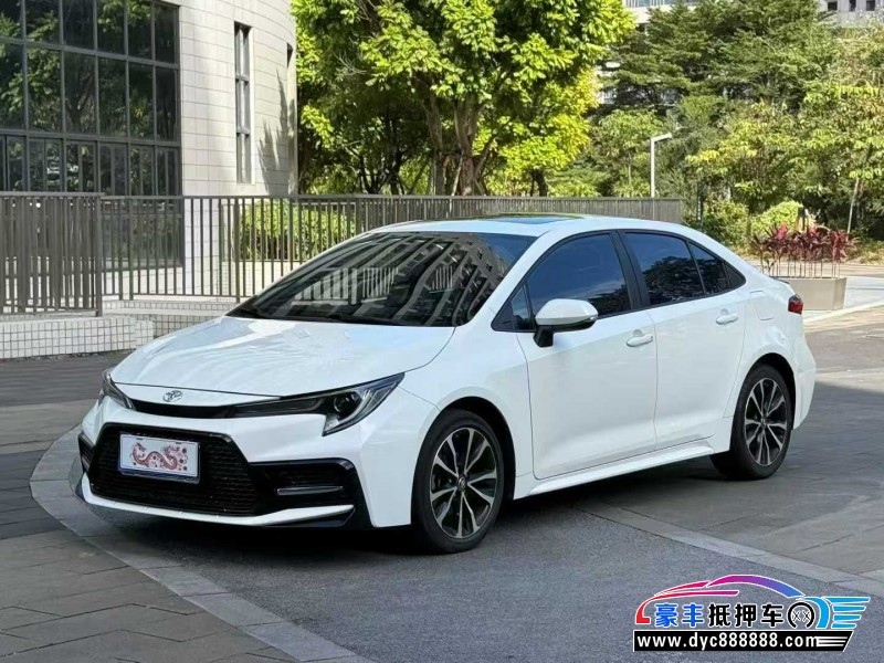 22年丰田雷凌轿车抵押车出售