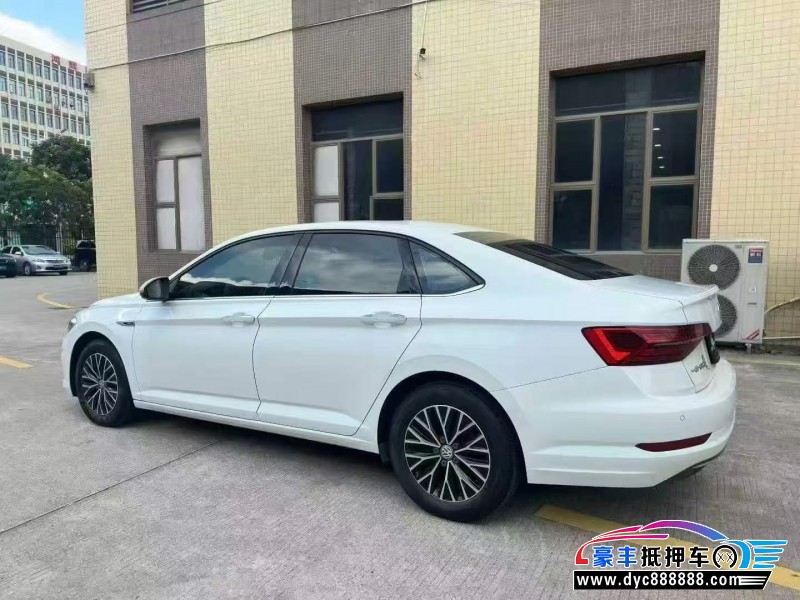 20年大众速腾轿车抵押车出售