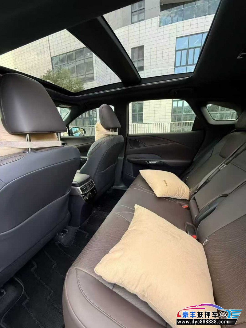 23年雷克萨斯RX轿车抵押车出售