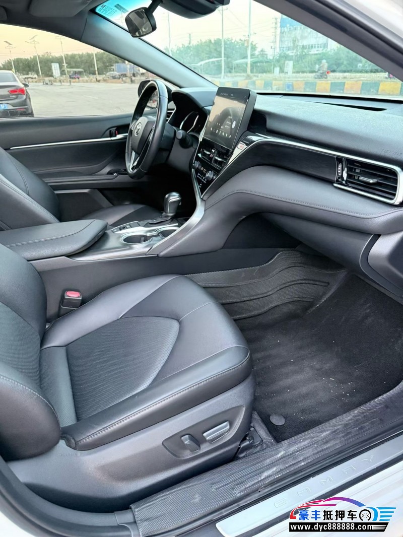 23年丰田凯美瑞轿车抵押车出售