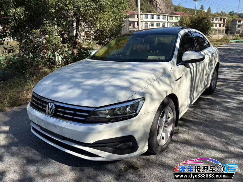 20年大众凌渡轿车抵押车出售