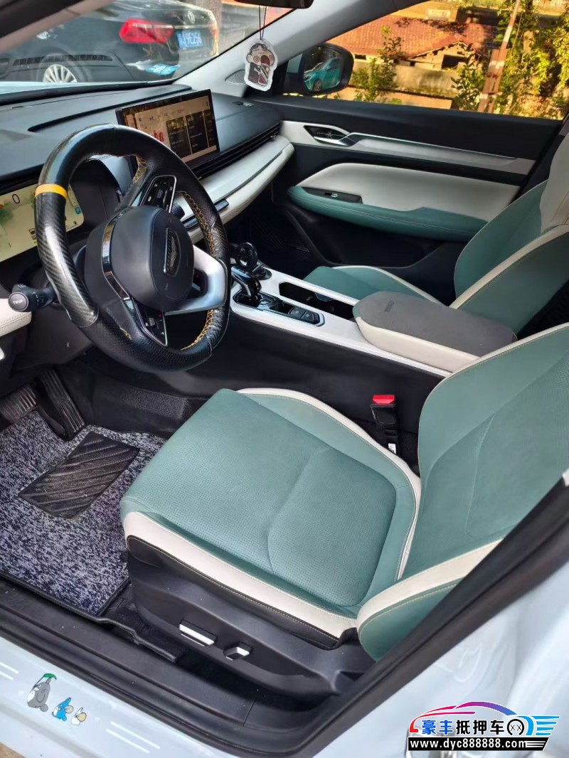 23年吉利帝豪轿车抵押车出售