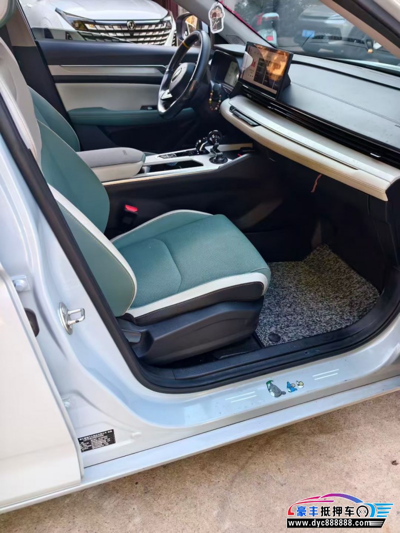 23年吉利帝豪轿车抵押车出售