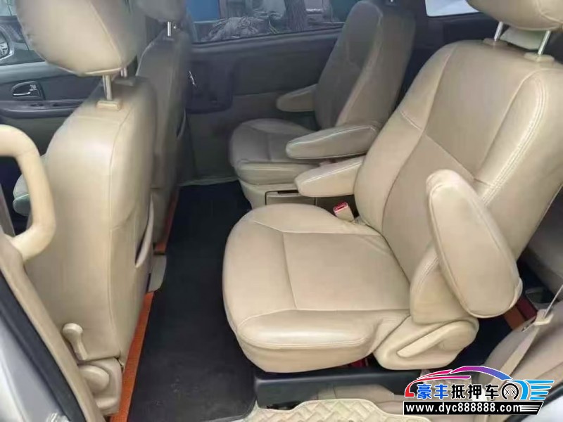 16年别克GL8轿车抵押车出售