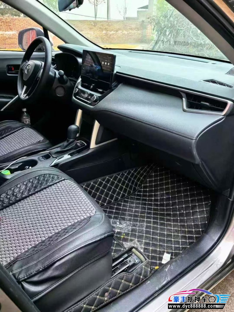 23年丰田锋兰达轿车抵押车出售