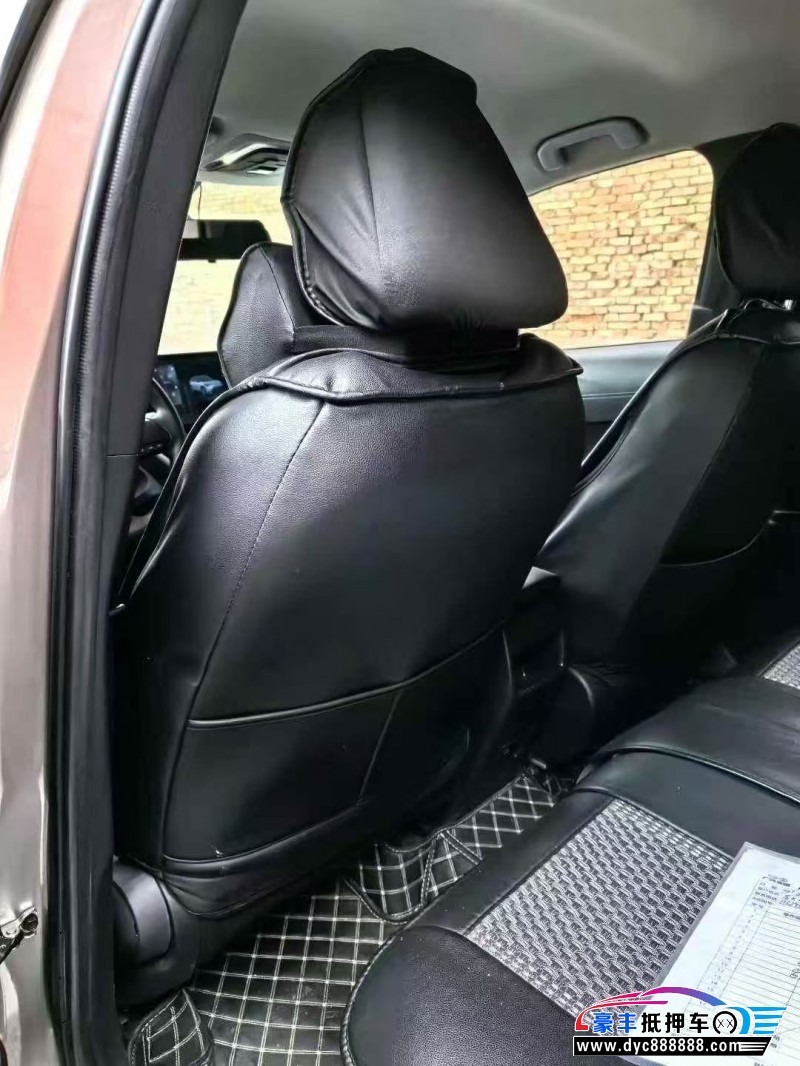 23年丰田锋兰达轿车抵押车出售