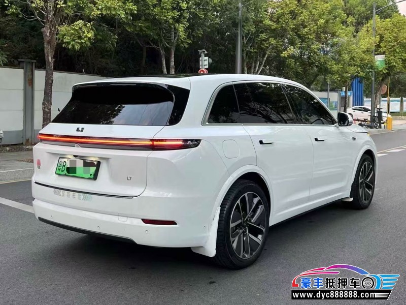 25年理想L7轿车抵押车出售