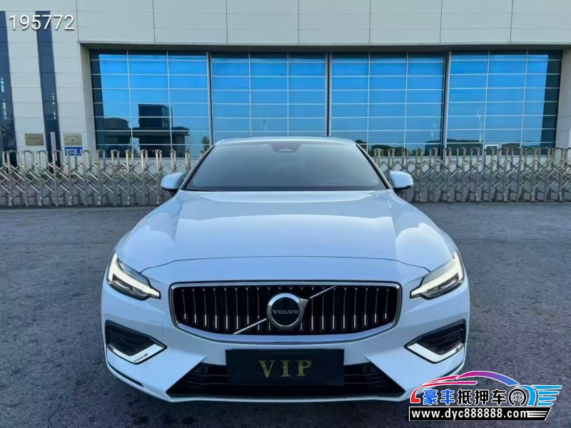 抵押车出售23年沃尔沃S60轿车