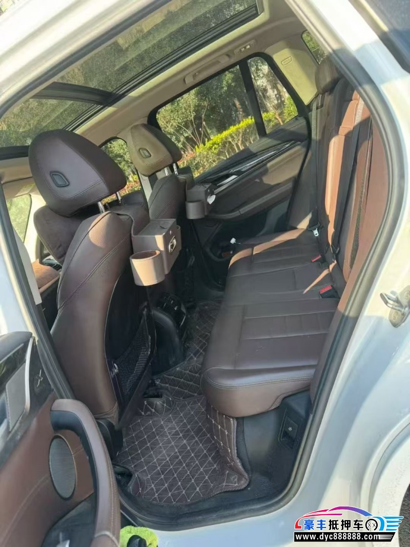 18年宝马X3轿车抵押车出售