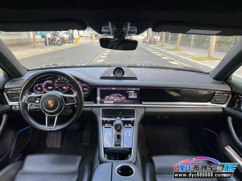 20年保时捷帕纳梅拉轿车抵押车出售