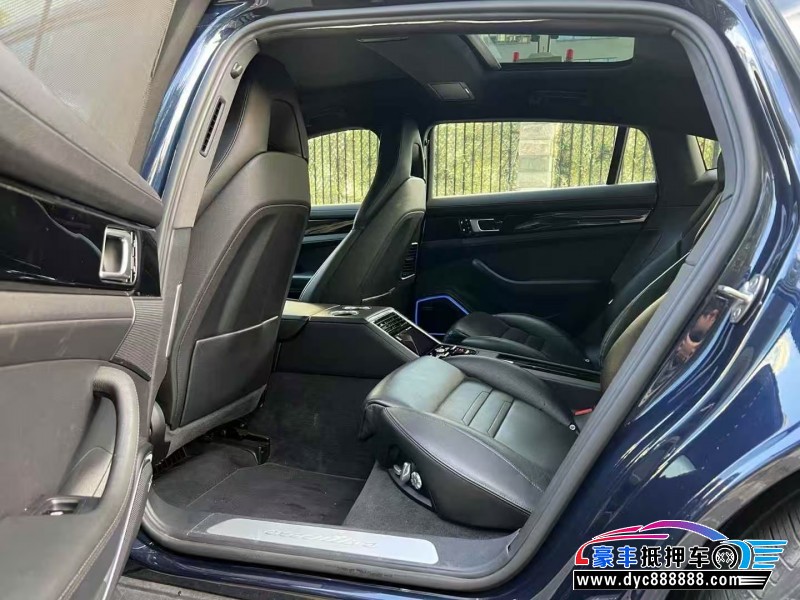 20年保时捷帕纳梅拉轿车抵押车出售