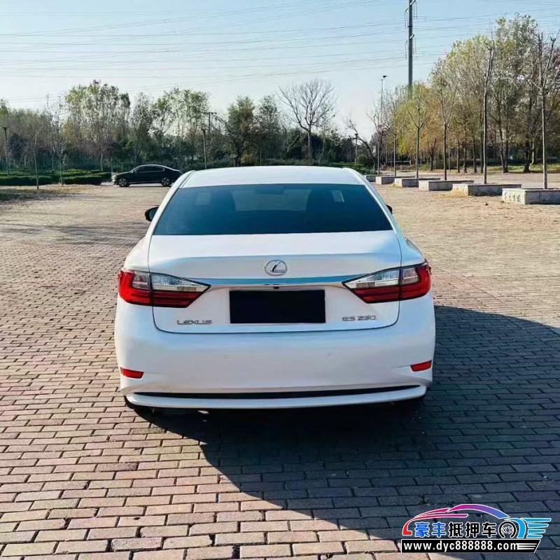 17年雷克萨斯ES轿车抵押车出售
