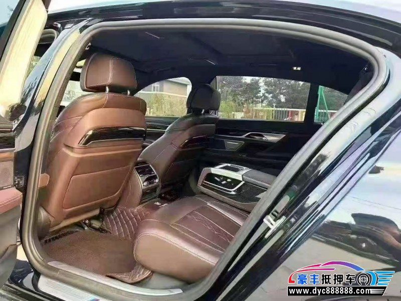 21年宝马7系轿车抵押车出售