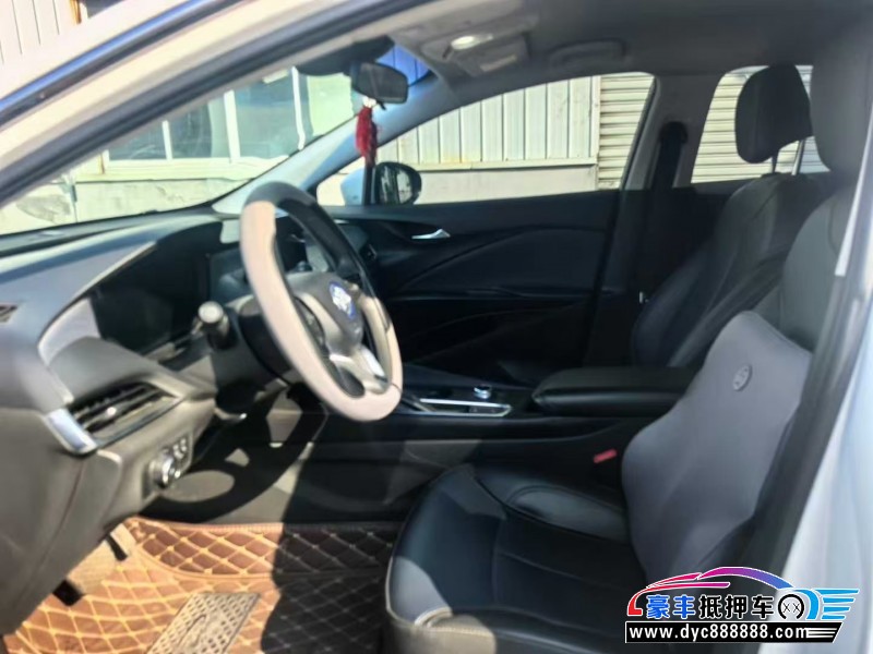 22年别克微蓝轿车抵押车出售