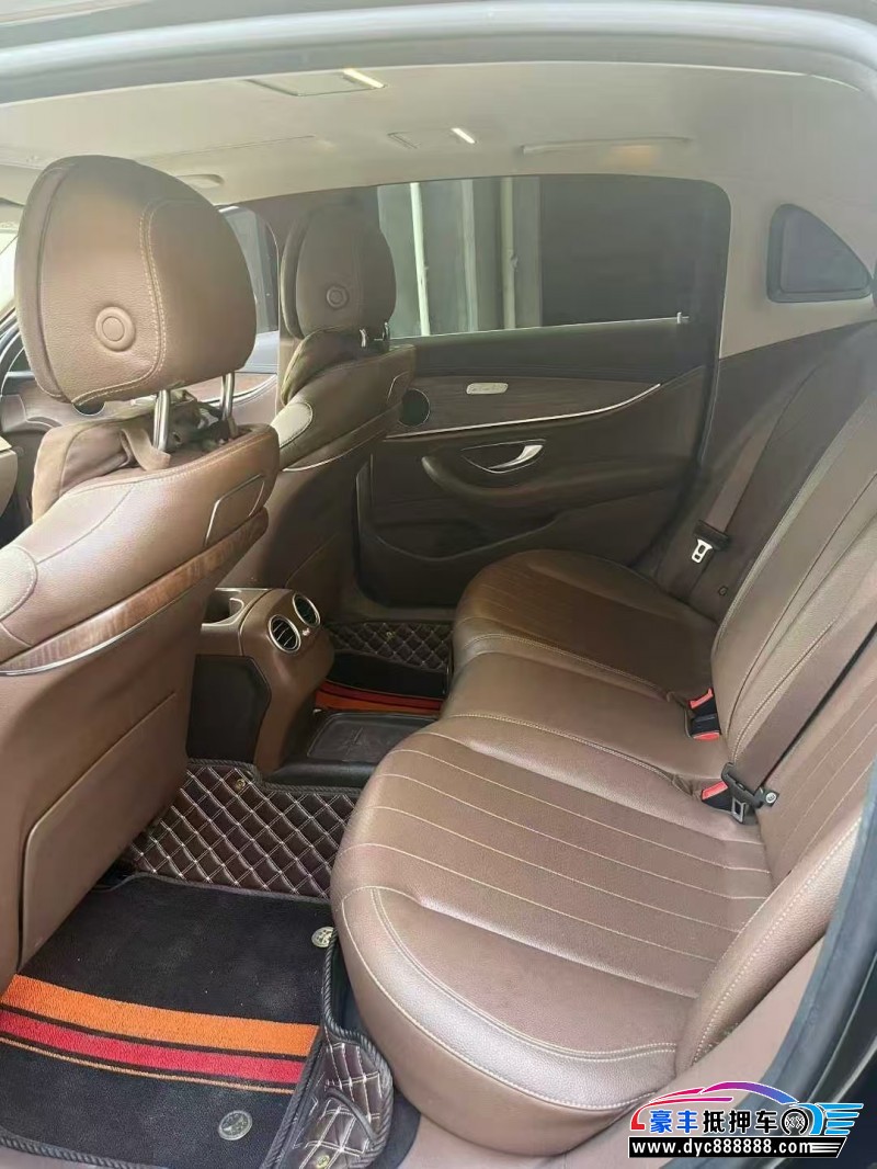 18年奔驰E轿车抵押车出售