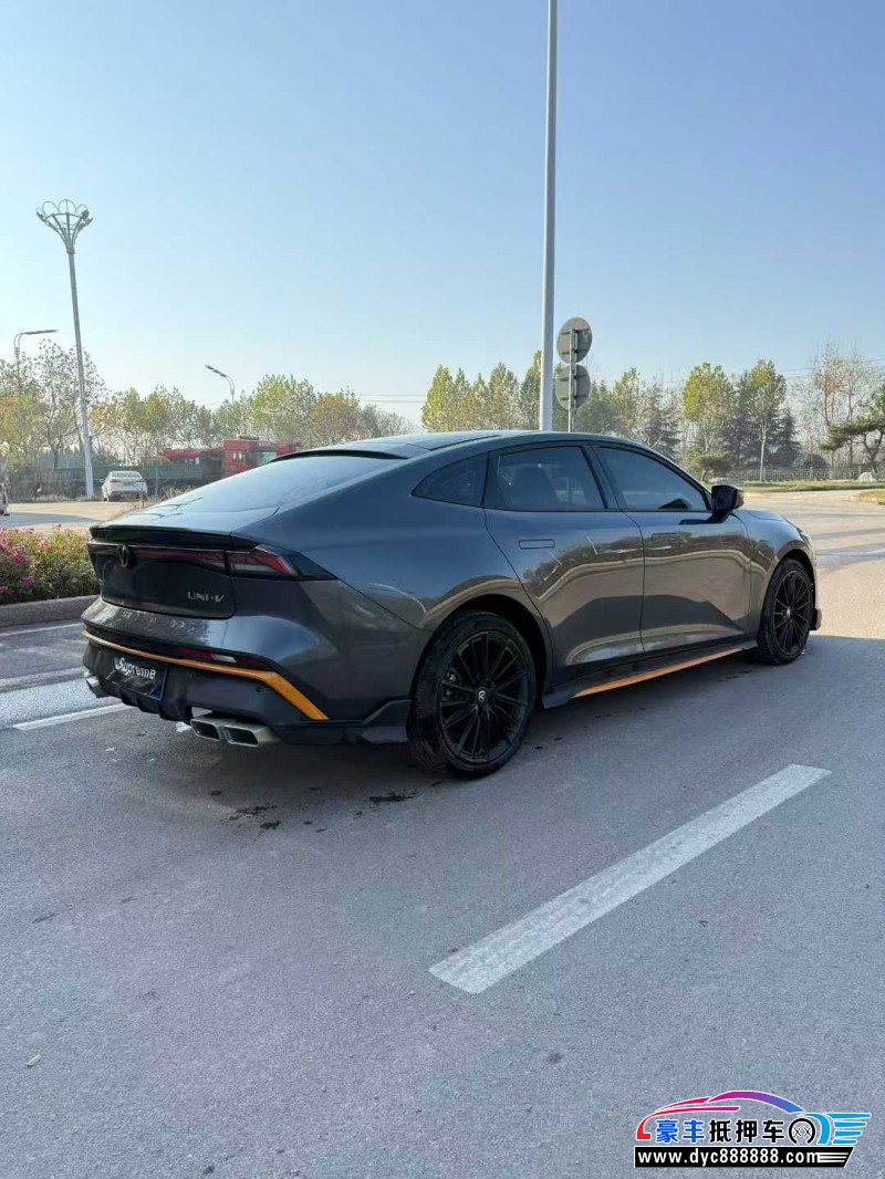 25年长安长安UNI轿车抵押车出售