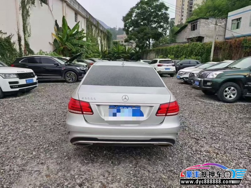14年奔驰E轿车抵押车出售