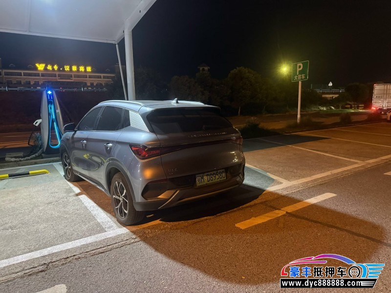 24年比亚迪元轿车抵押车出售