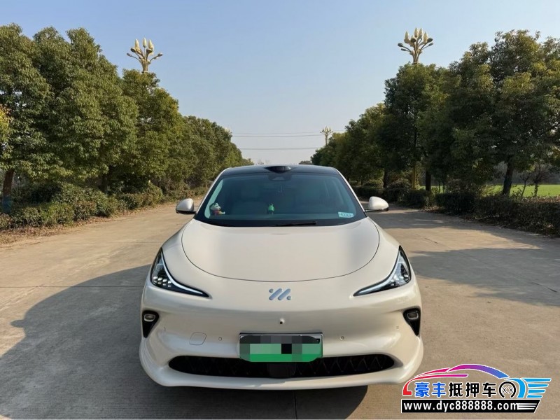 抵押车出售25年智己LS6轿车