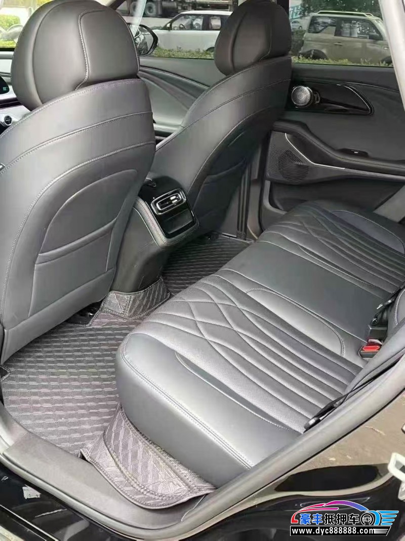 25年吉利星途瑶光轿车抵押车出售