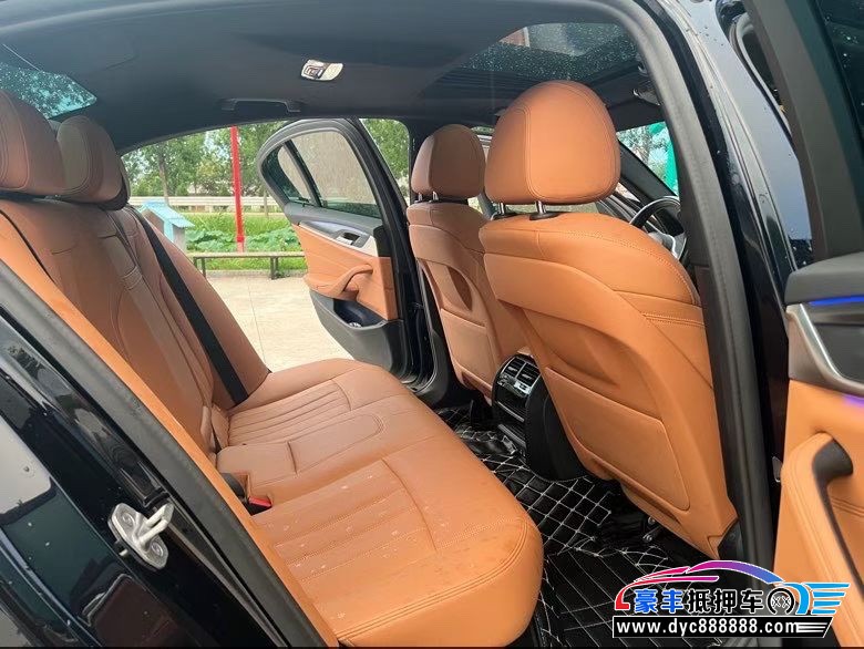 21年宝马5系轿车抵押车出售