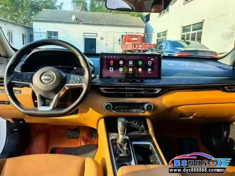 24年日产天籁轿车抵押车出售