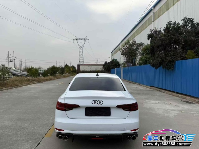 18年奥迪A4L轿车抵押车出售