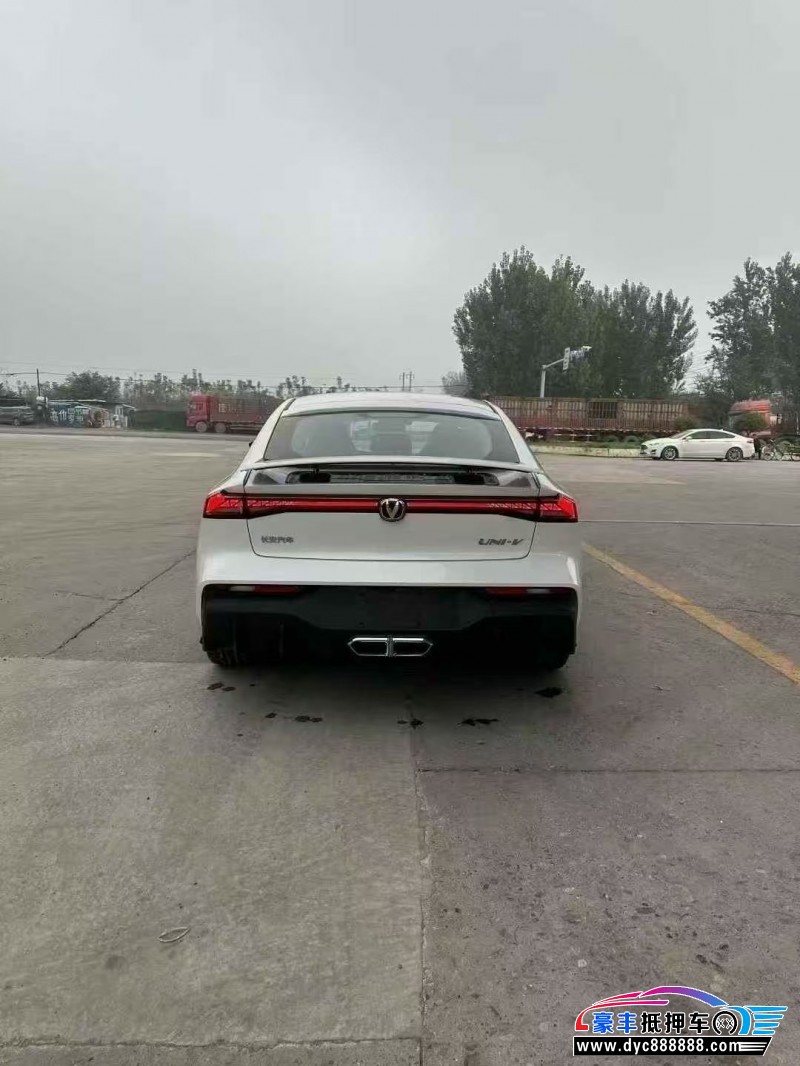 25年长安长安UNI轿车抵押车出售