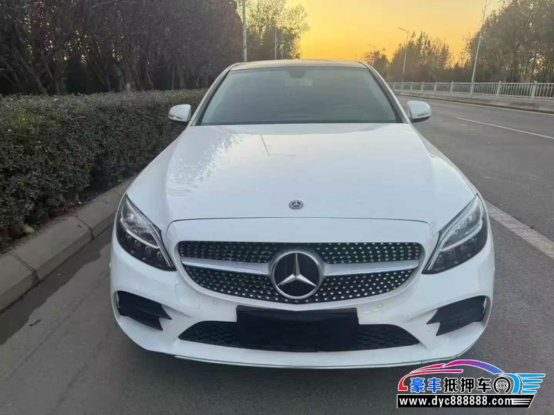 19年奔驰C轿车抵押车出售