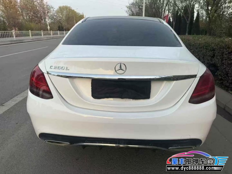 19年奔驰C轿车抵押车出售