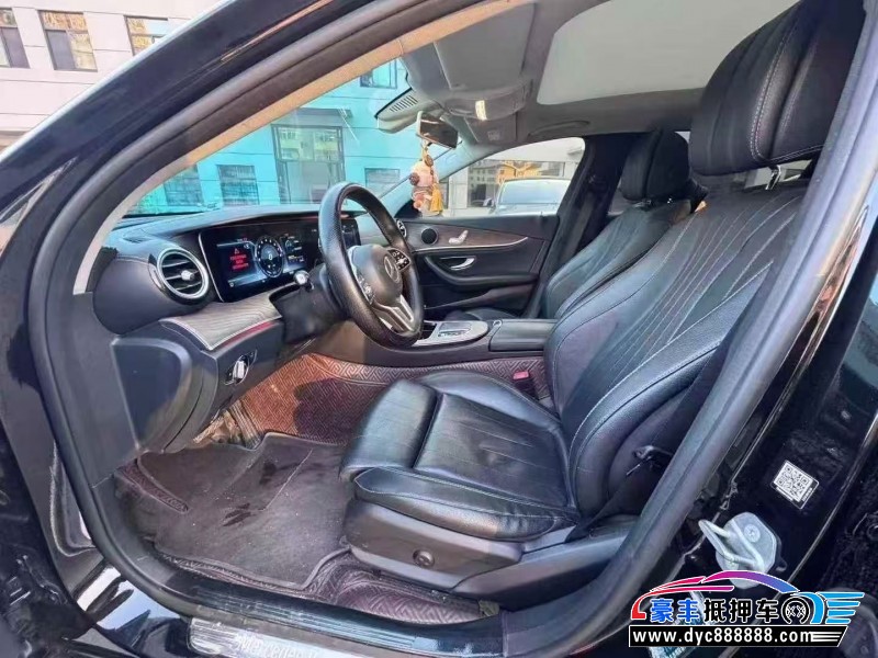 20年奔驰E轿车抵押车出售