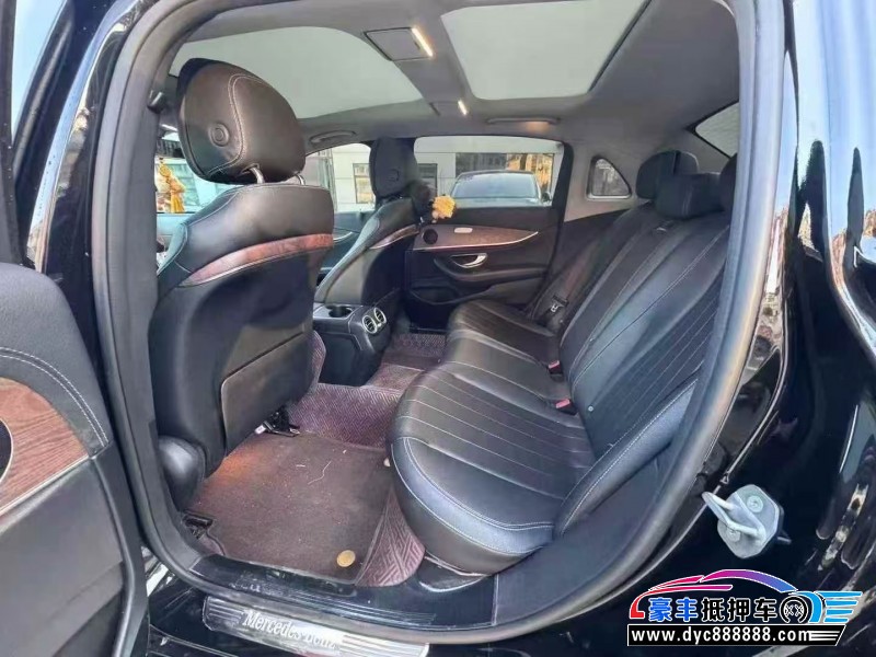 20年奔驰E轿车抵押车出售