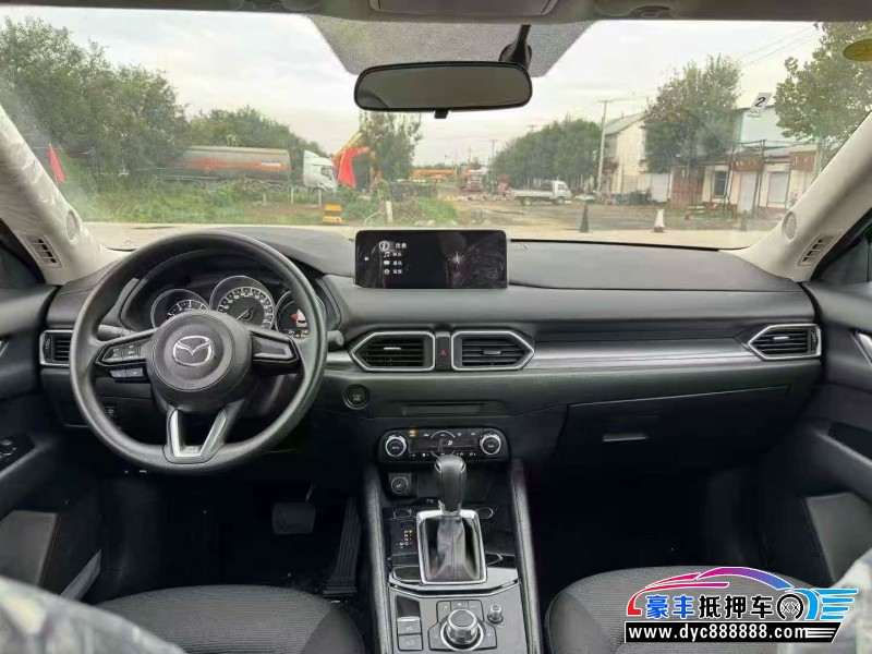 25年马自达CX-5轿车抵押车出售