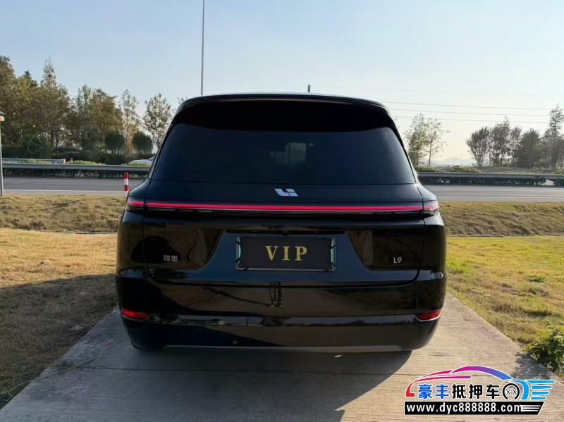 24年理想L9轿车抵押车出售