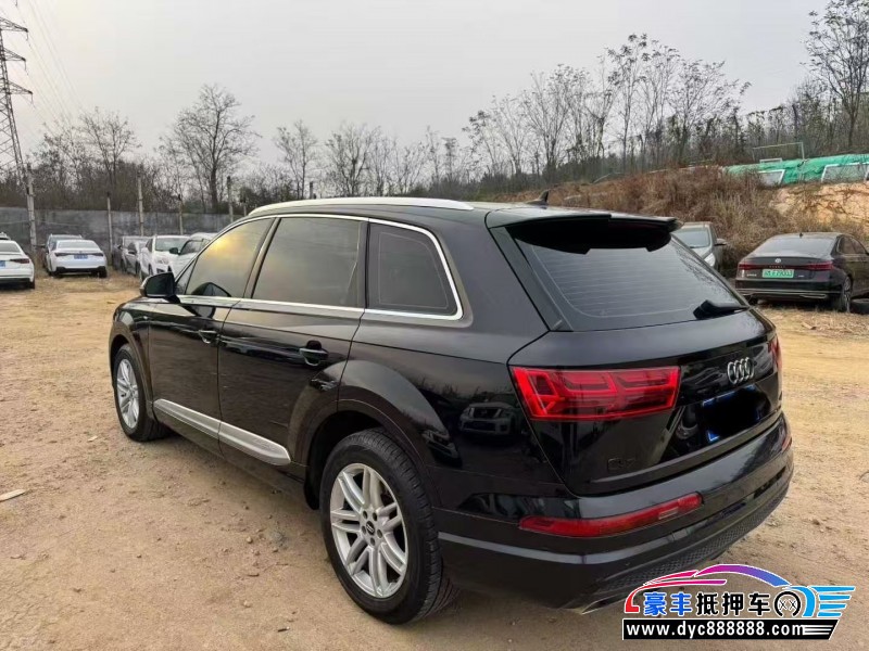 18年奥迪Q7轿车抵押车出售