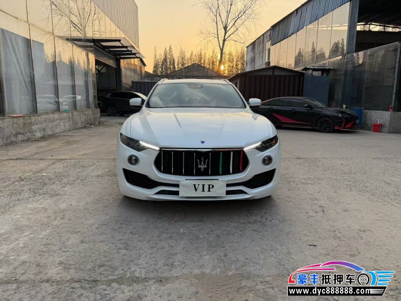 19年玛莎拉蒂莱万特轿车抵押车出售