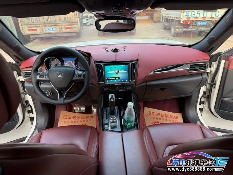 19年玛莎拉蒂莱万特轿车抵押车出售