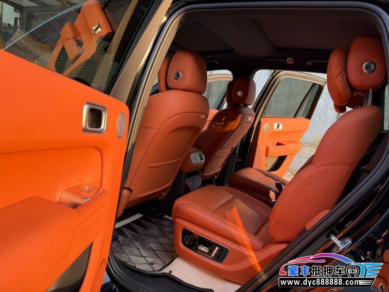 24年理想L8轿车抵押车出售