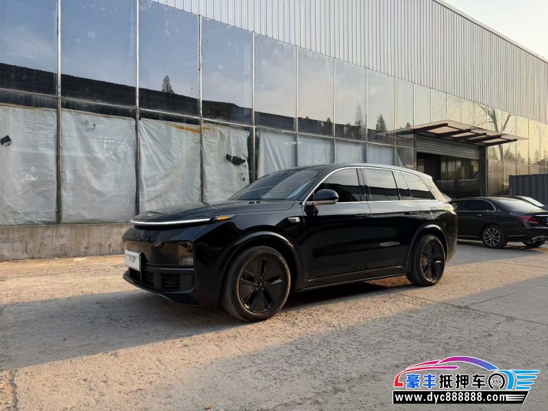 24年理想L8轿车抵押车出售