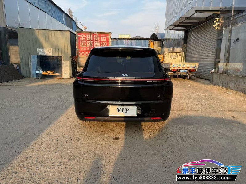 24年理想L8轿车抵押车出售