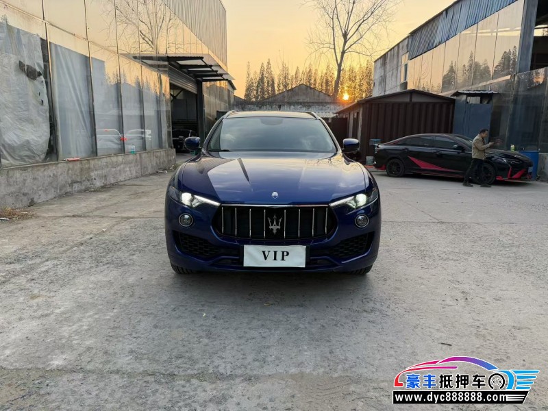 18年玛莎拉蒂莱万特轿车抵押车出售