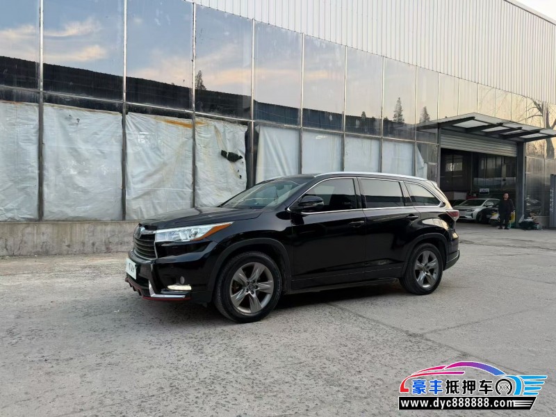 17年丰田汉兰达轿车抵押车出售