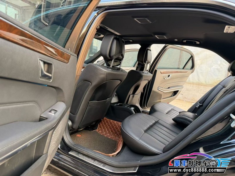 15年奔驰E轿车抵押车出售