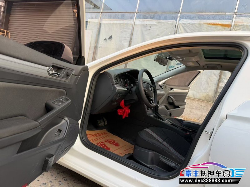 19年大众凌渡轿车抵押车出售