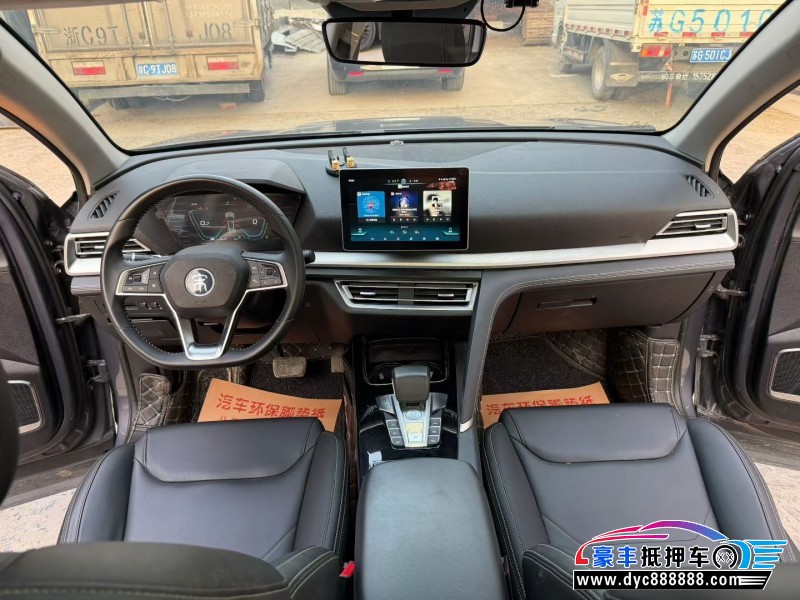 19年比亚迪宋轿车抵押车出售