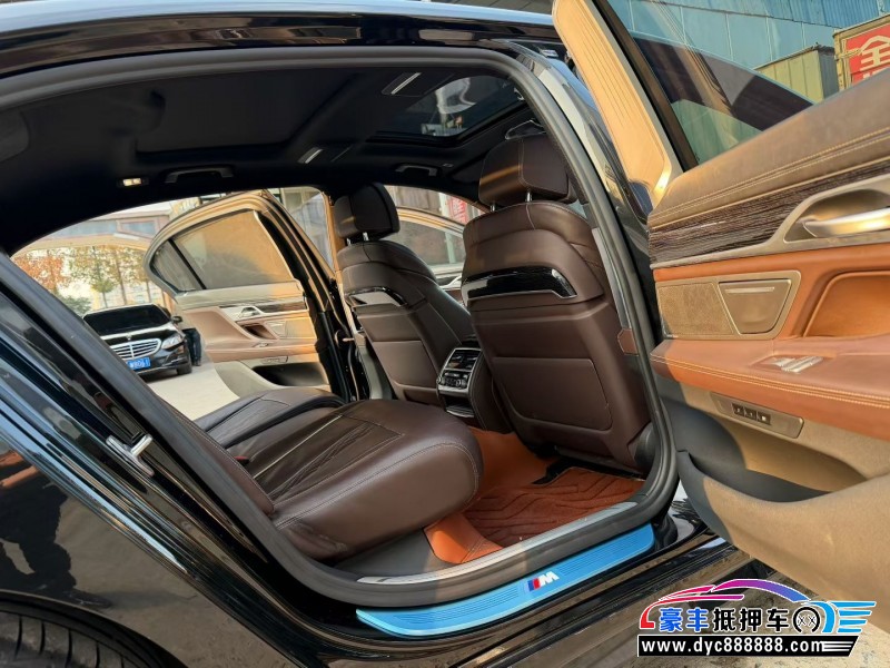 20年宝马7系轿车抵押车出售