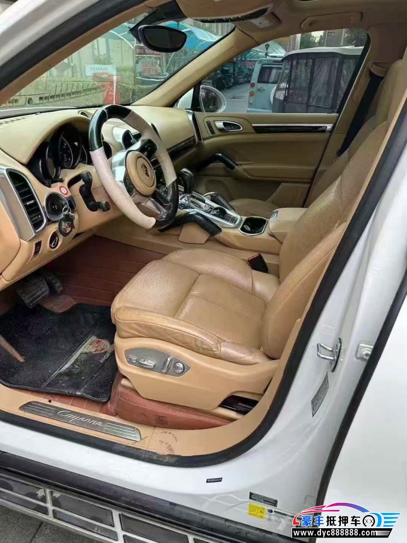 15年保时捷卡宴SUV抵押车出售