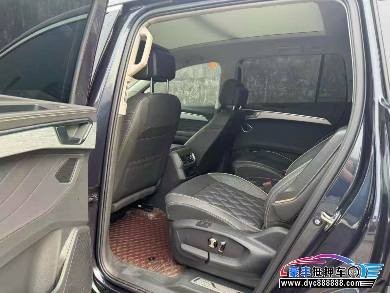 21年大众揽镜轿车抵押车出售