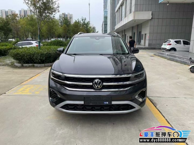 抵押车出售22年大众揽镜轿车